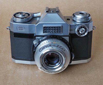 The Contaflex Super with the Tessar 50/2.8 lens. 