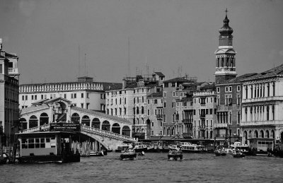 Venice : the Rialto bridge.