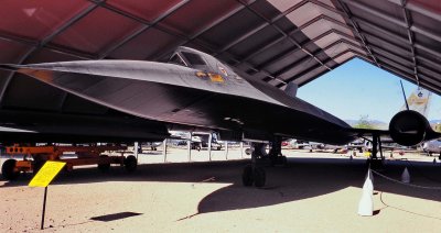 Tucson : the Lockheed SR-71, the Blackbird; speed Mach 2.