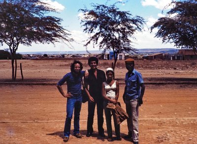 On the road between Braslia and Salvador, Bahia; I and friends met during the trip. 