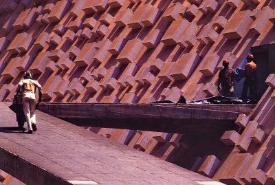 Braslia, Teatro Nacional; during its construction. 