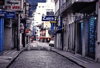 Rua Conselheiro Mafra (Olympus 135mm F2.8, approx. 1986).