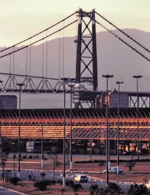 Herclio Luz Bridge and Rita Maria bus terminal (approx. 1986, Olympus 500mm F8 Mirror lens). 