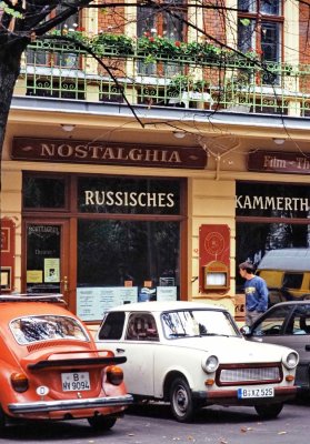 Bar in Oriental Berlin (1997). 