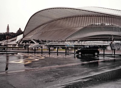 Lige train station; it is modern but in 2008 it was not finished. 