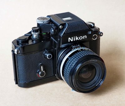 Recently, I found this very classical Nikon F2; it is a 1975 camera (not Ai); in excellent condition.   