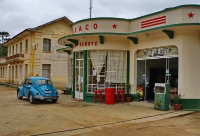 Taquaras; the art-deco gas station. 