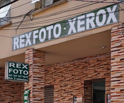 The very traditional Foto Rex, Rua Tiradentes. 