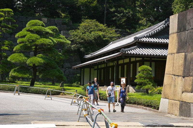 Naka-no-mon - O-bansho Guardhouse