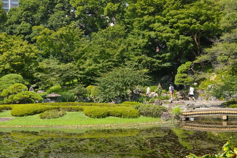 Ninomaru Pond