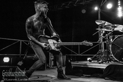 gresiblues19_61261.jpg