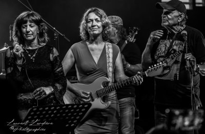 GRESIBLUES21-2104-2.jpg