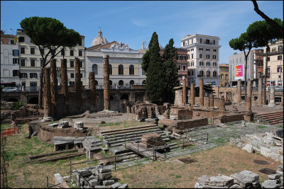 Largo di Torre Argentina