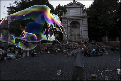 Bubbles in Trastevere