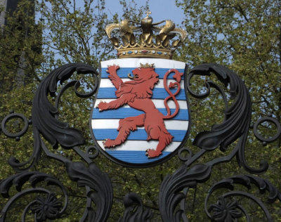   Luxembourg emblem on Notre Dame gateway