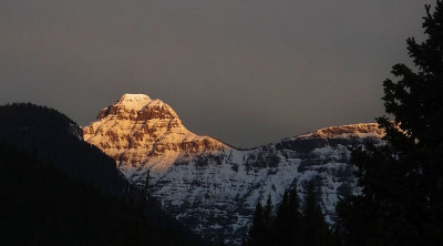  Sunrise mountain from  Alpine Motel Cooke City