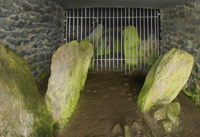 Barclodiad Y Gawres around 4500 years old