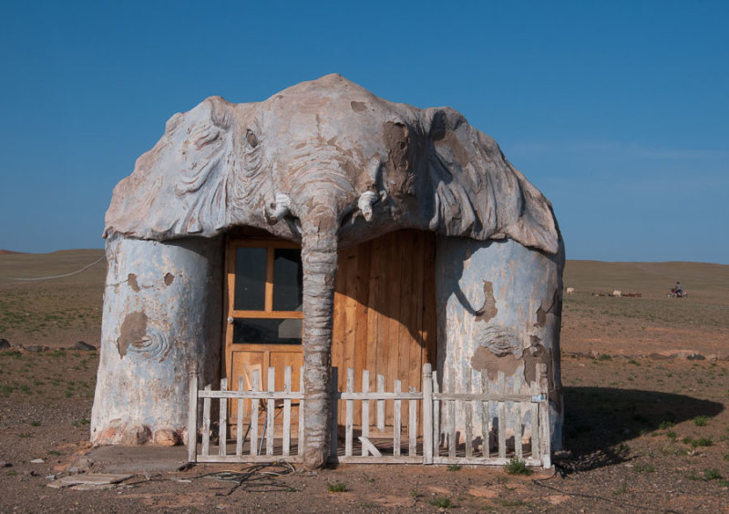 A cabin at Meekhi Tourist Camp, near Bayandzag, the Flaming Cliffs