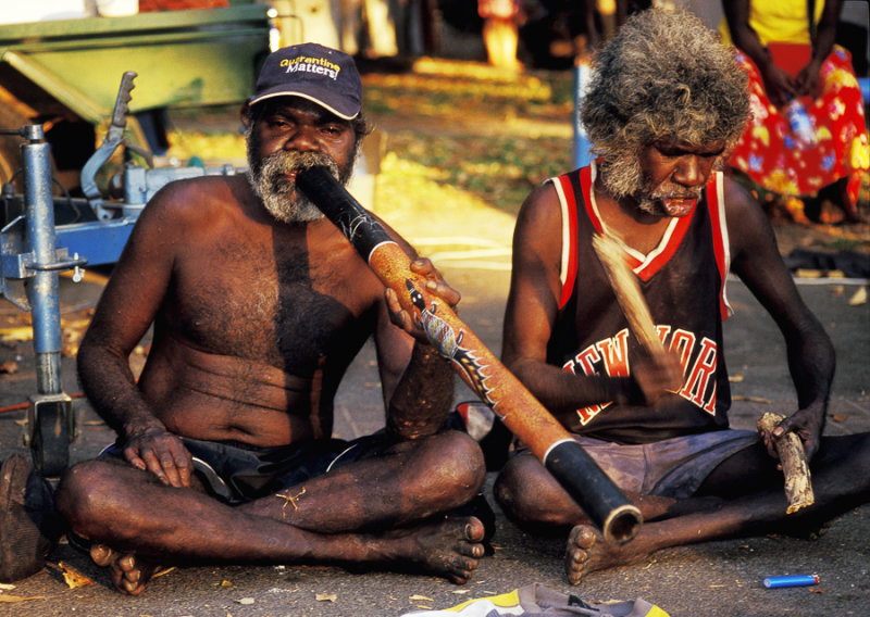 Aboriginal buskers at Mindil Beach night market, Darwin, NT