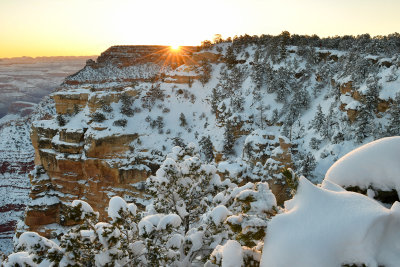AZ - Grand Canyon NP Mather Point Sunrise Sunflare.jpg