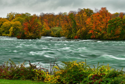 NY - Niagara Falls Niagara River 1.jpg