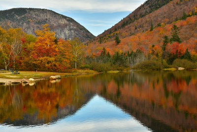 NH - Crawford Notch State Park Willeys Pond 3.jpg