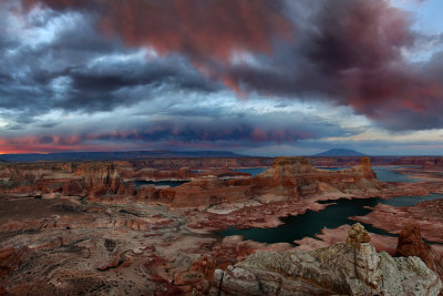 AZ - Lake Powell Alstrom Point Sunset.jpg