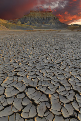 UT - Caineville Mud Cracks Sunrise.jpg