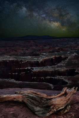 UT - Canyonlands NP Grand View Point Overlook Nightsky.jpg