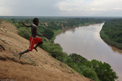 The jump of the Omo