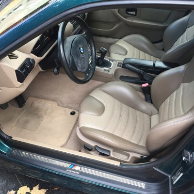 Left_Seat_M.jpg