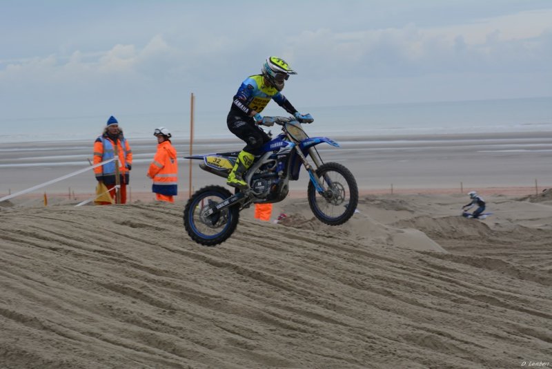 Beach Cross D7-19_143 (1024x768).JPG
