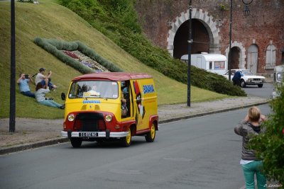 La Route des Vacances 2019 Entre dans Montreuil-sur-Mer