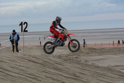 Beach Cross D7-19_123 (1024x768).JPG