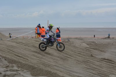 Beach Cross D7-19_144 (1024x768).JPG