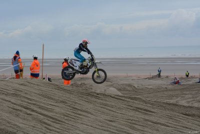 Beach Cross D7-19_149 (1024x768).JPG