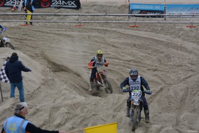 Beach Cross D7-19_153 (1024x768).JPG