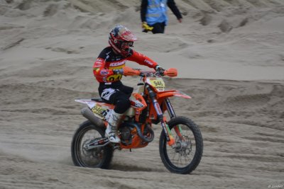 Beach Cross D7-19_159 (1024x768).JPG