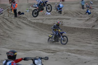 Beach Cross D7-19_162 (1024x768).JPG