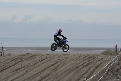 Beach Cross D7-19_172 (1024x768).JPG