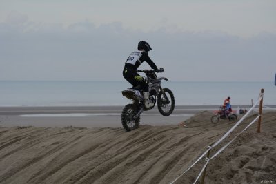Beach Cross D7-19_173 (1024x768).JPG
