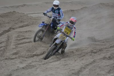 Beach Cross D7-19_196 (1024x768).JPG