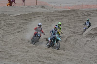 Beach Cross D7-19_200 (1024x768).JPG