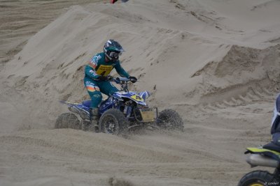 Beach Cross D7-19_326 (1024x768).JPG