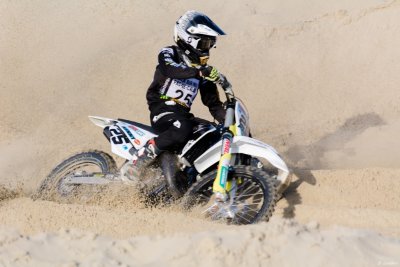 Sem42 Beach D7-21_022A (1024x768).jpg