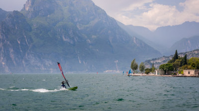 35 - Windsurfer