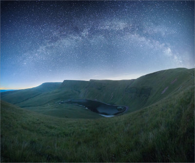 05 - Llyn Y Fan Fach Stars.JPG