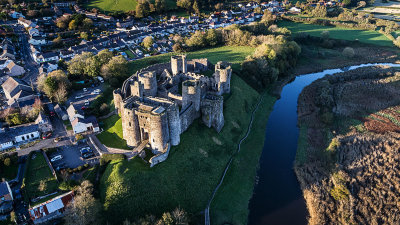 39 - Kidwelly Castle.jpg