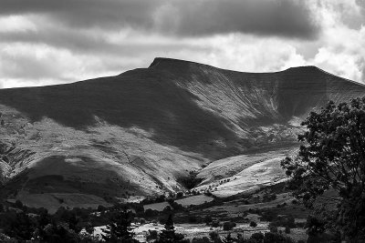 08 - A Beacons Landscape