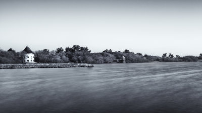 20 - Breeze on the Lake